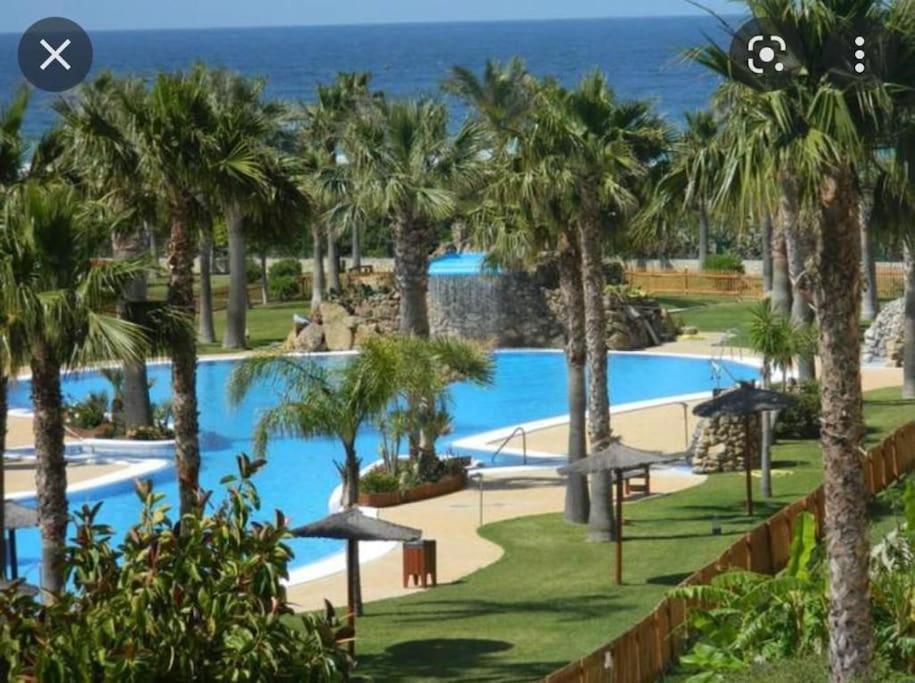 1Ra Linea Playa Zahara Atlanterra Piscina Parking Apartment Zahara de los Atunes Luaran gambar