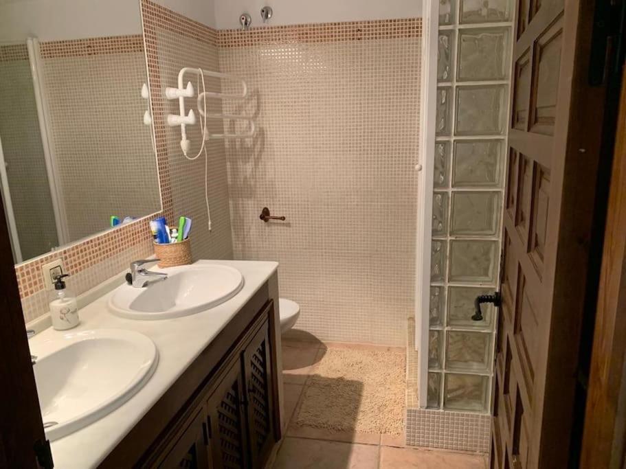 1Ra Linea Playa Zahara Atlanterra Piscina Parking Apartment Zahara de los Atunes Luaran gambar